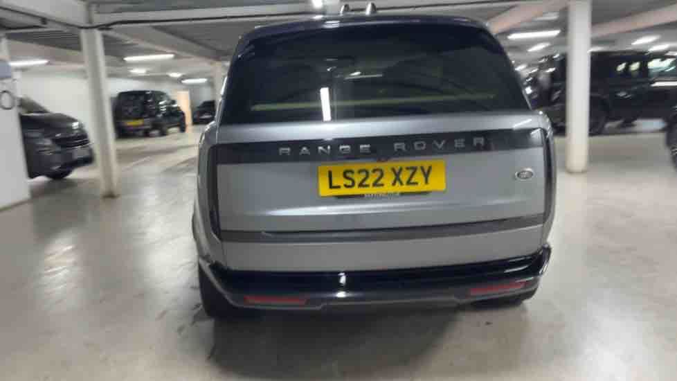 More views of Land Rover Range Rover
