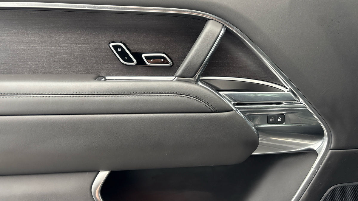 Land Rover Range Rover Image 19