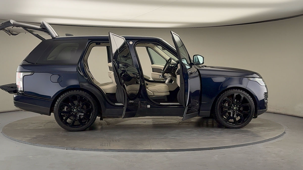 More views of Land Rover Range Rover