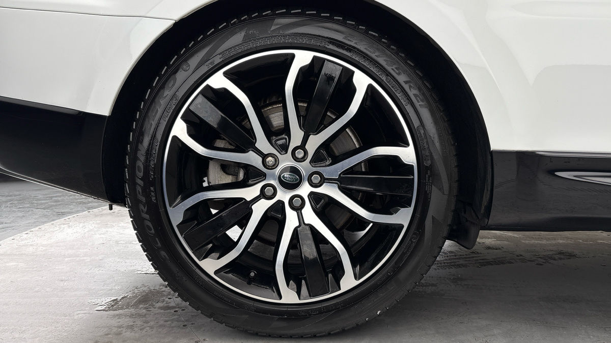 Land Rover Range Rover Sport Image 10