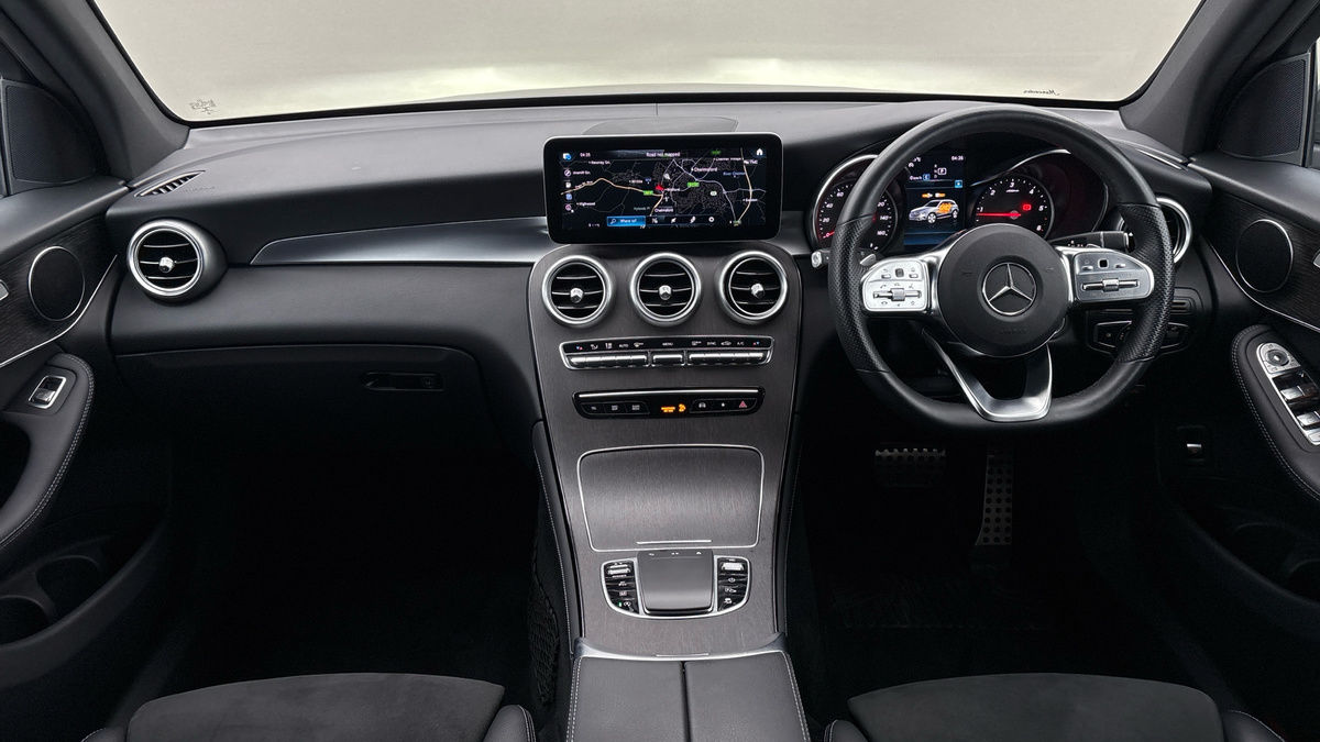 Mercedes-Benz GLC Image 12
