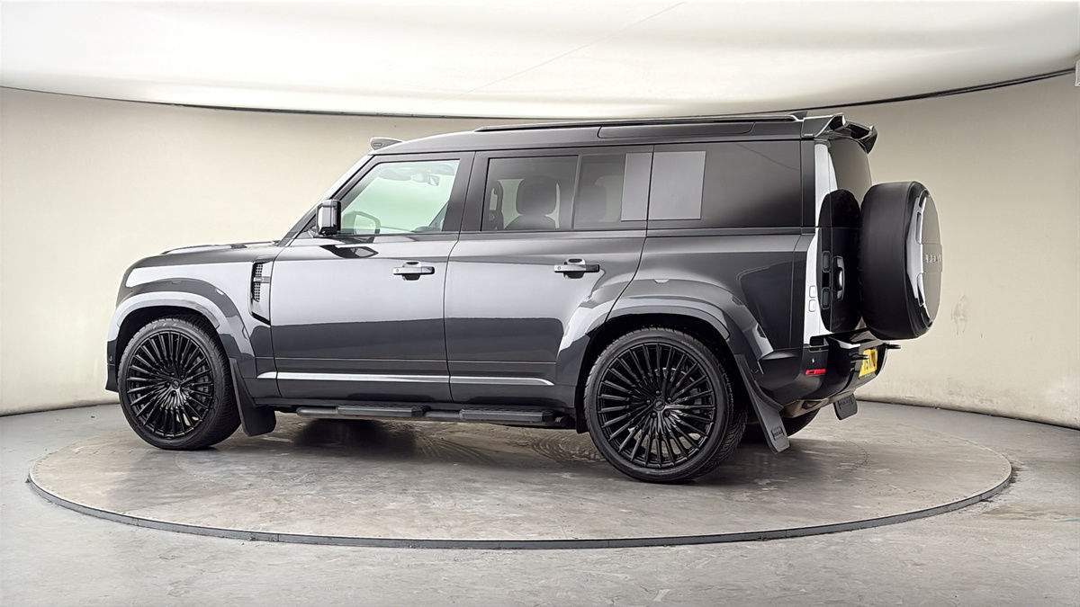 More views of Land Rover Defender 110