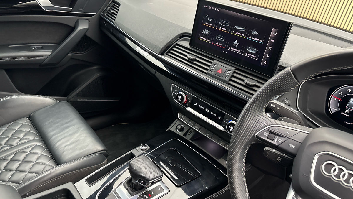Audi Q5 Image 18