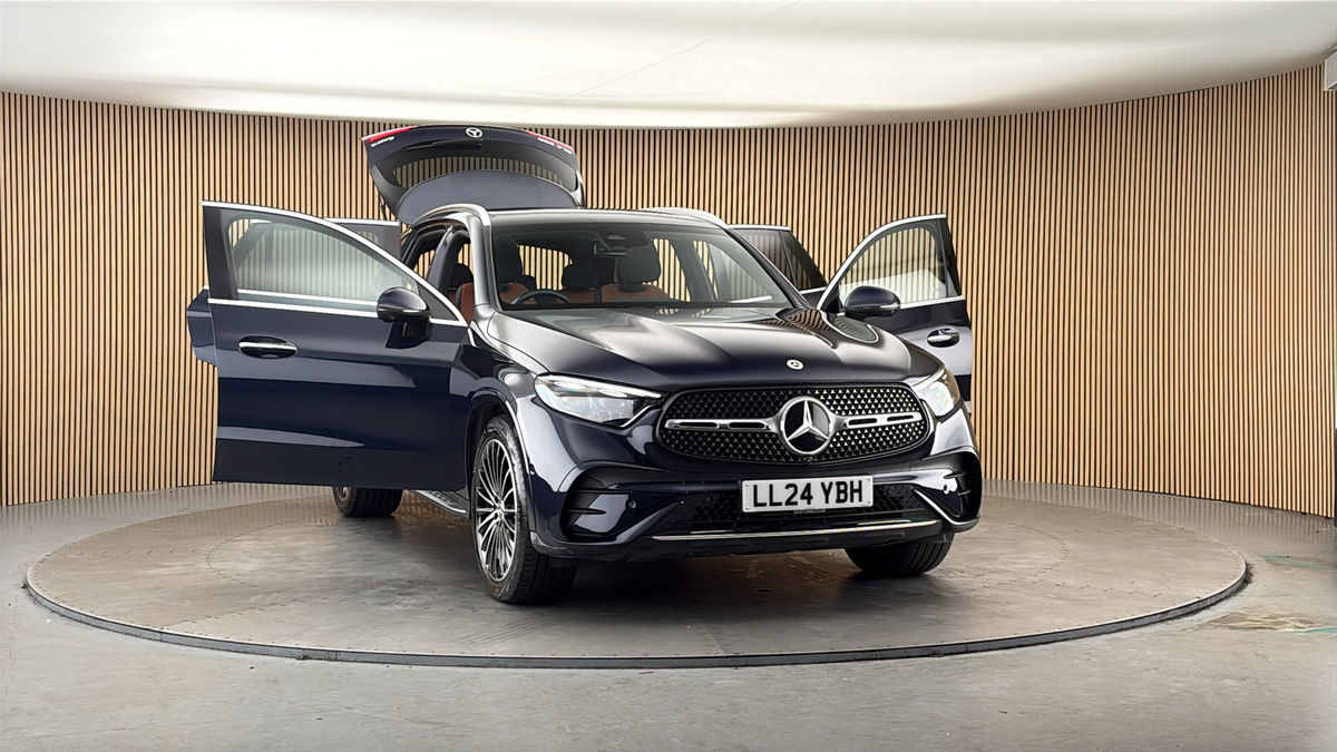 More views of Mercedes-Benz GLC