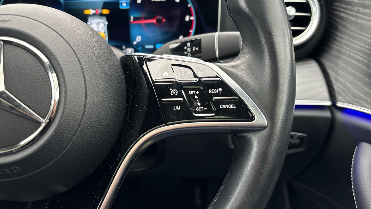 Mercedes-Benz E Class Image 14