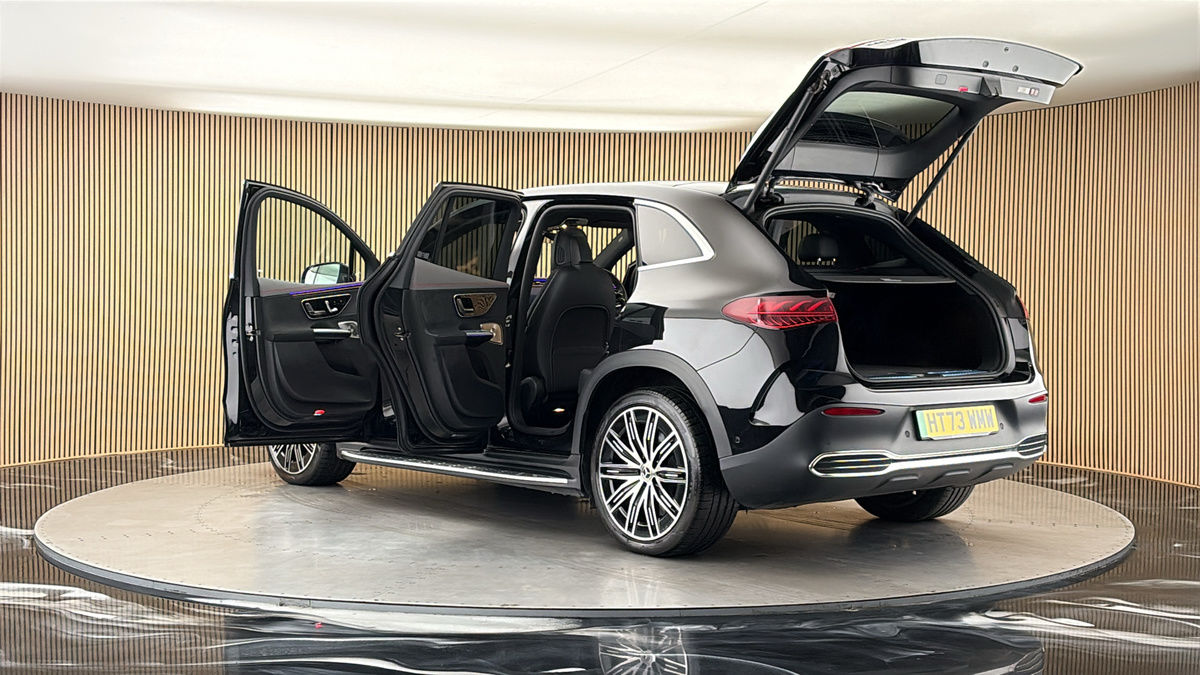 More views of Mercedes-Benz EQE