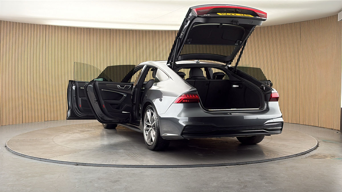More views of Audi A7
