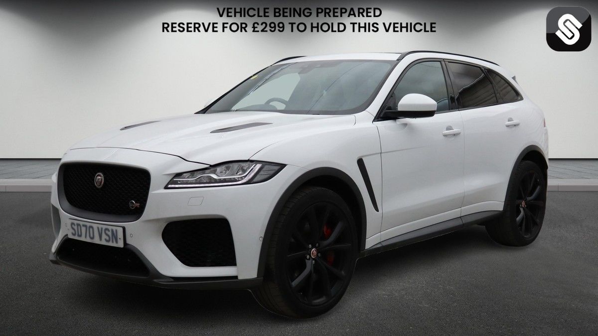 Jaguar F-PACE Image 2