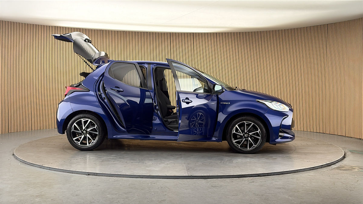 More views of Toyota Yaris
