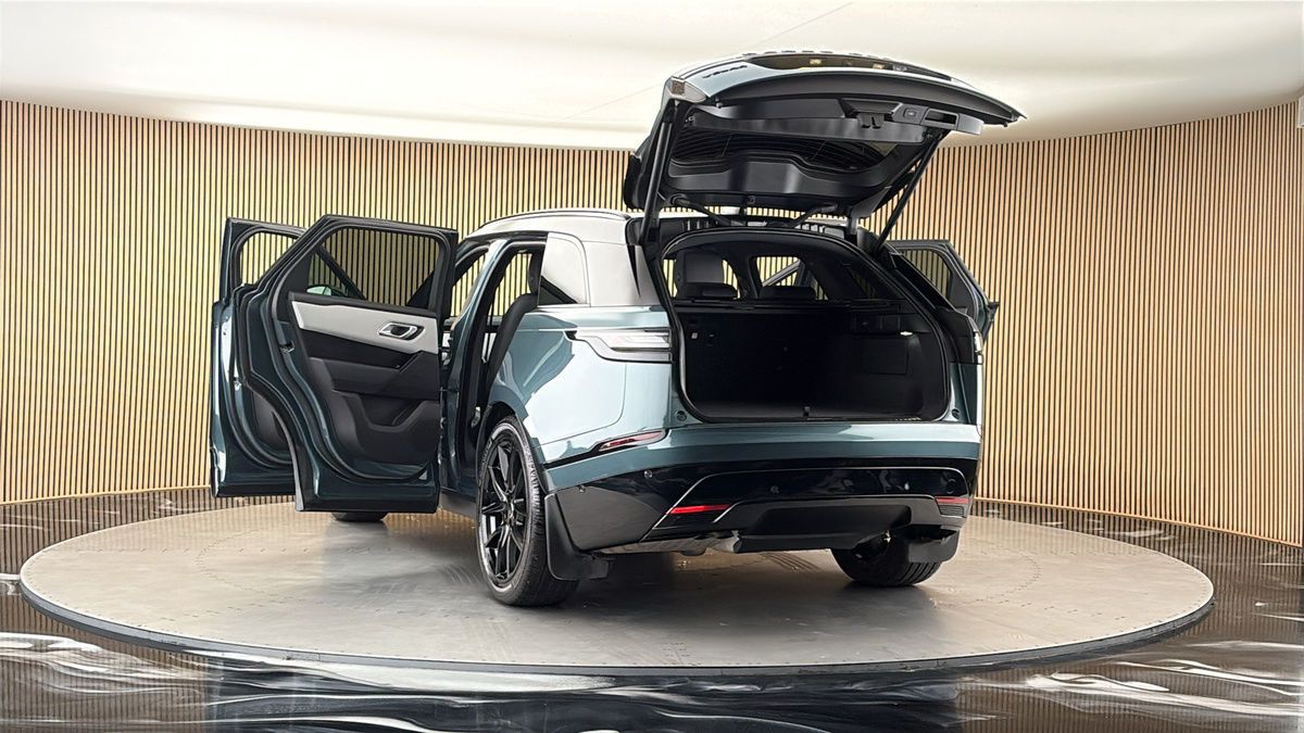 More views of Land Rover Range Rover Velar