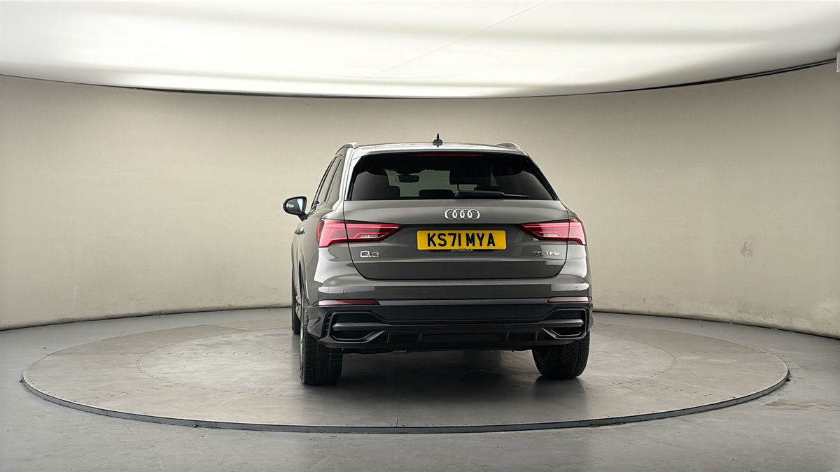 More views of Audi Q3