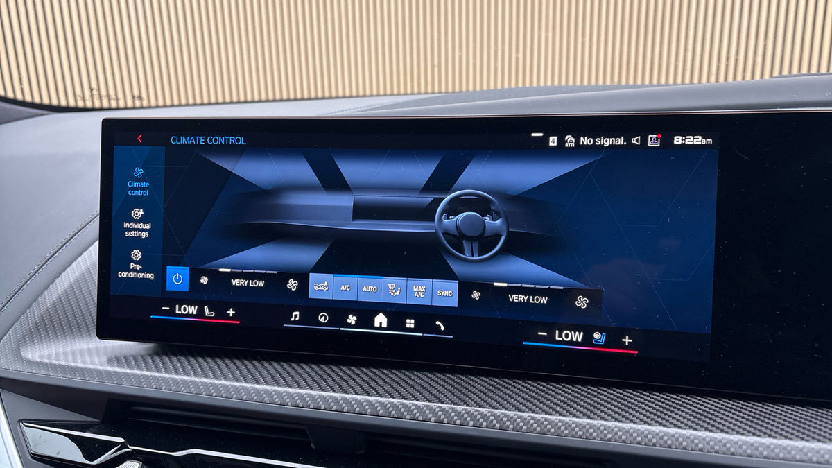 BMW XM Image 45