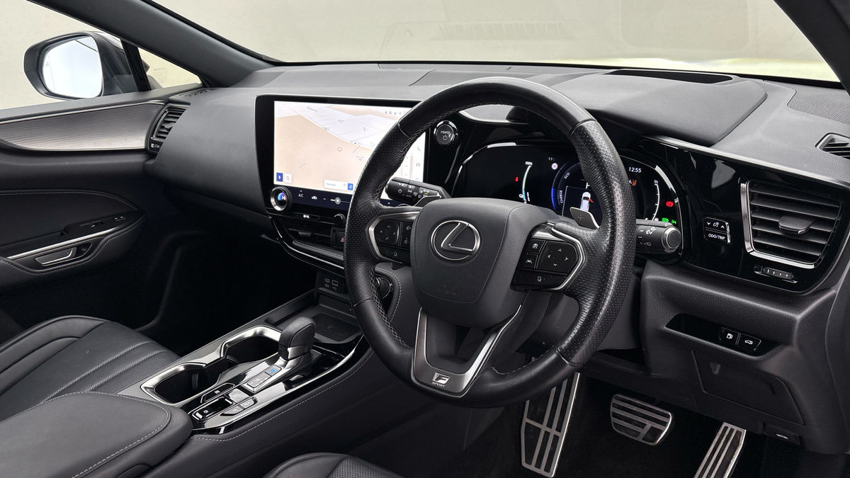 Lexus NX Image 5