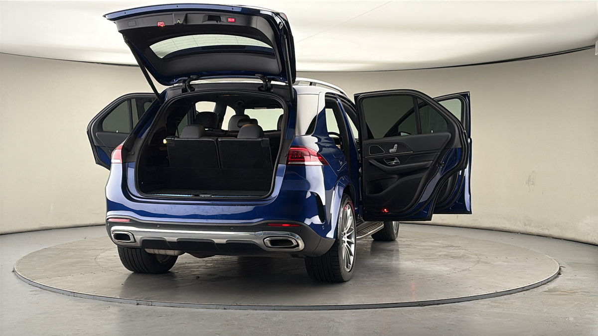 More views of Mercedes-Benz GLE