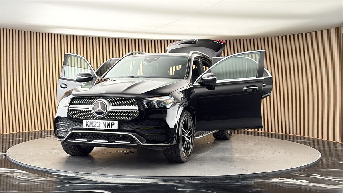 More views of Mercedes-Benz GLE