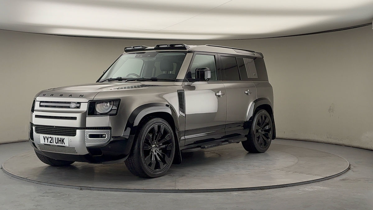 More views of Land Rover Defender 110