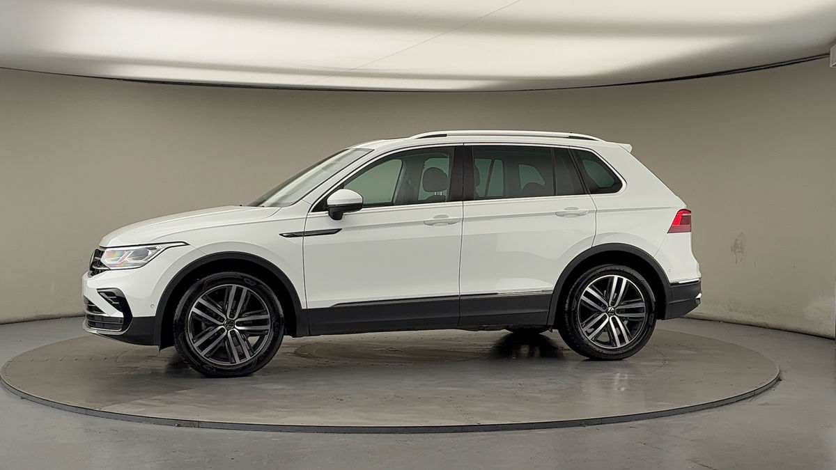 More views of Volkswagen Tiguan