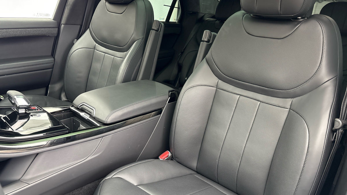 Land Rover Range Rover Sport Image 7