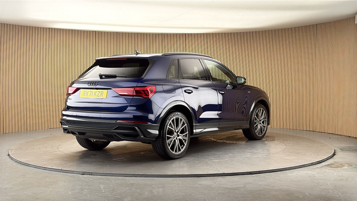 More views of Audi Q3