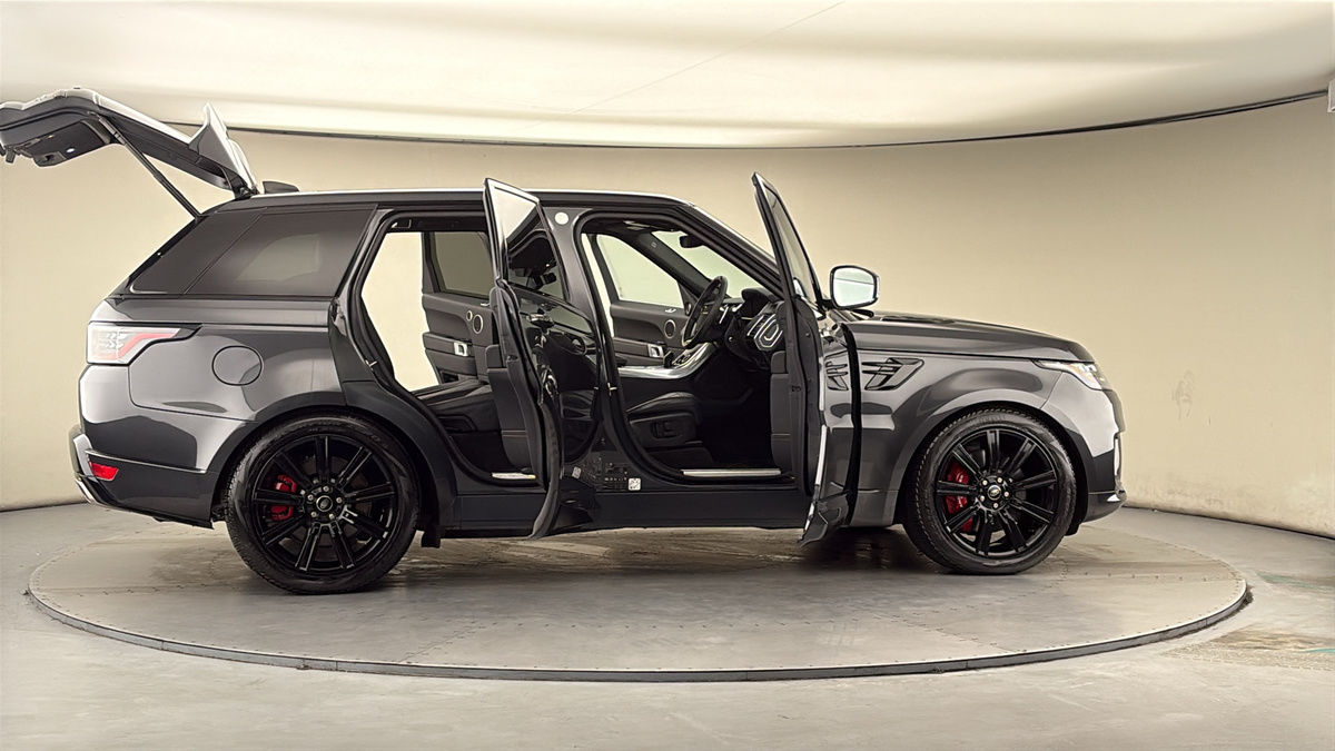 More views of Land Rover Range Rover Sport