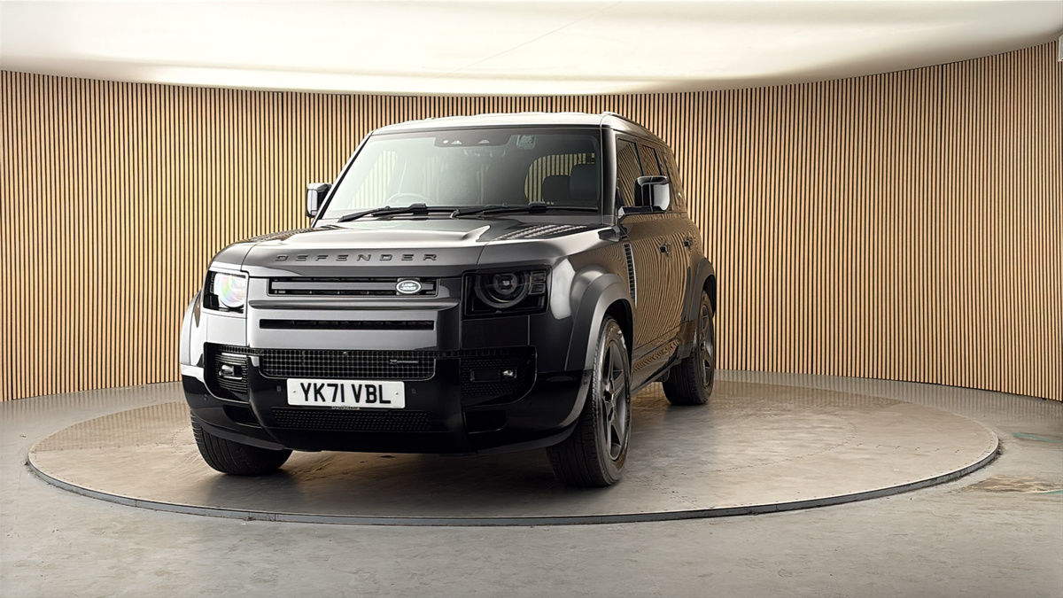 More views of Land Rover Defender 110