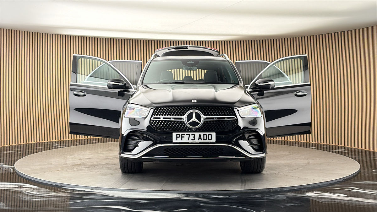 More views of Mercedes-Benz GLE