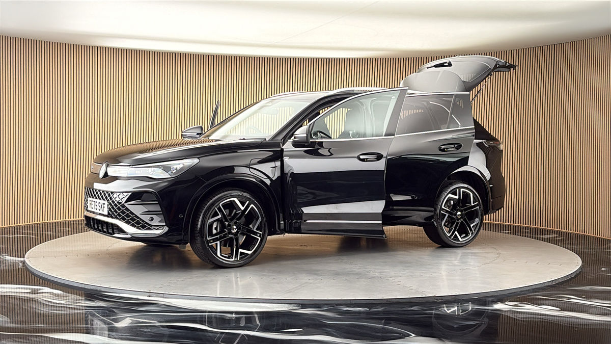 More views of Volkswagen Tiguan
