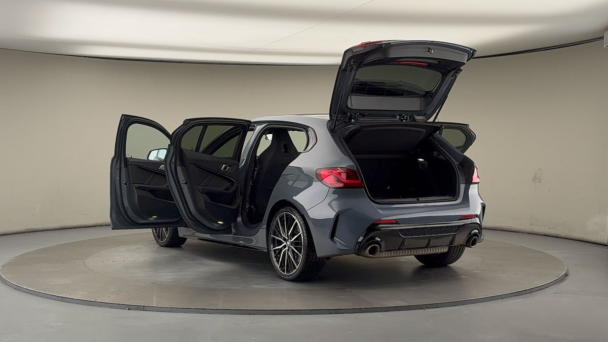 BMW 1 Series Image 23