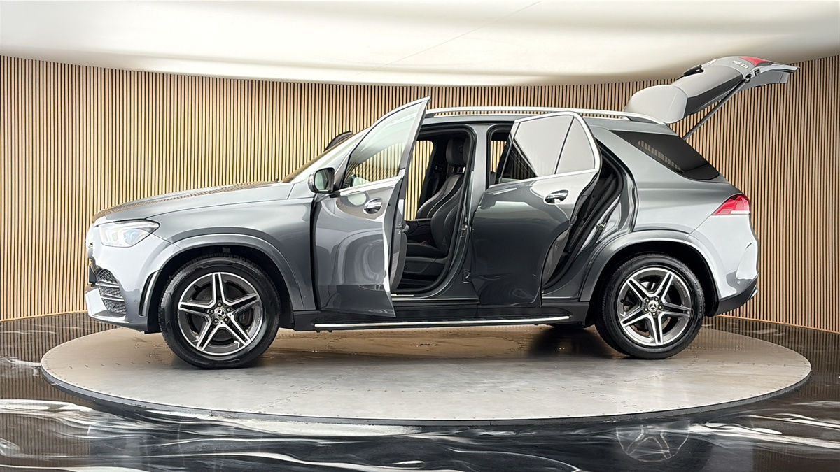 More views of Mercedes-Benz GLE