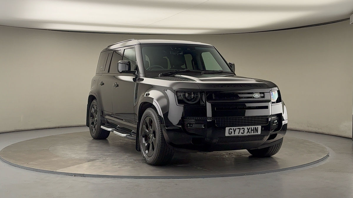 More views of Land Rover Defender 110
