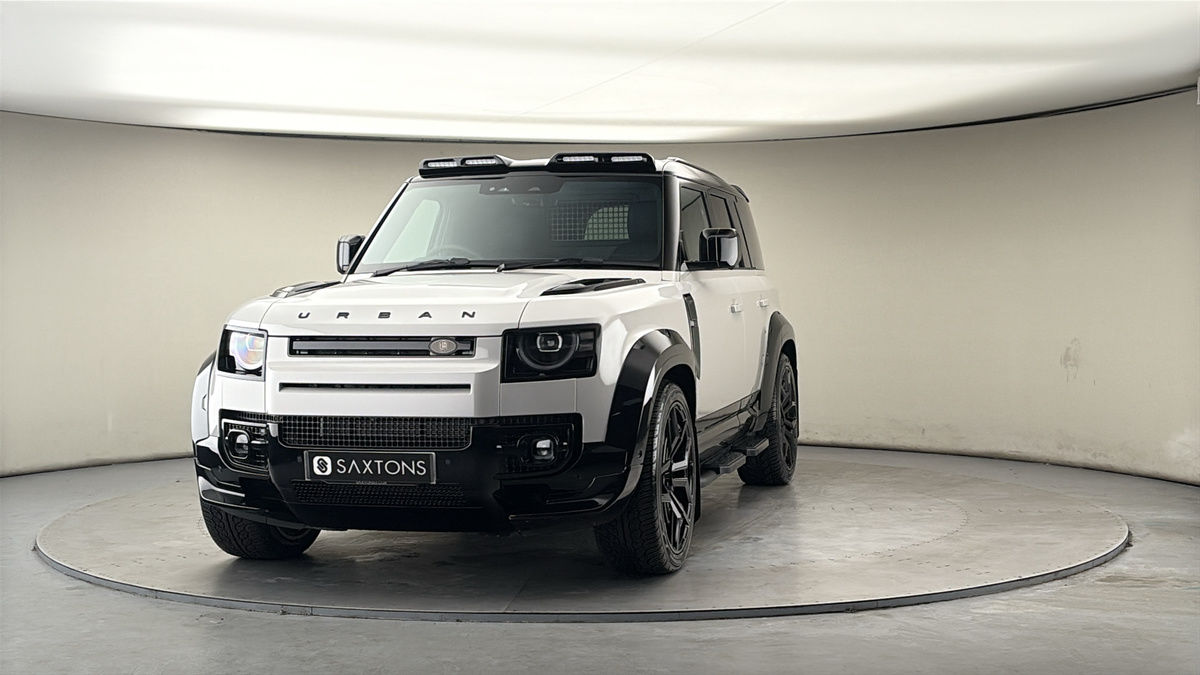 More views of Land Rover Defender 110