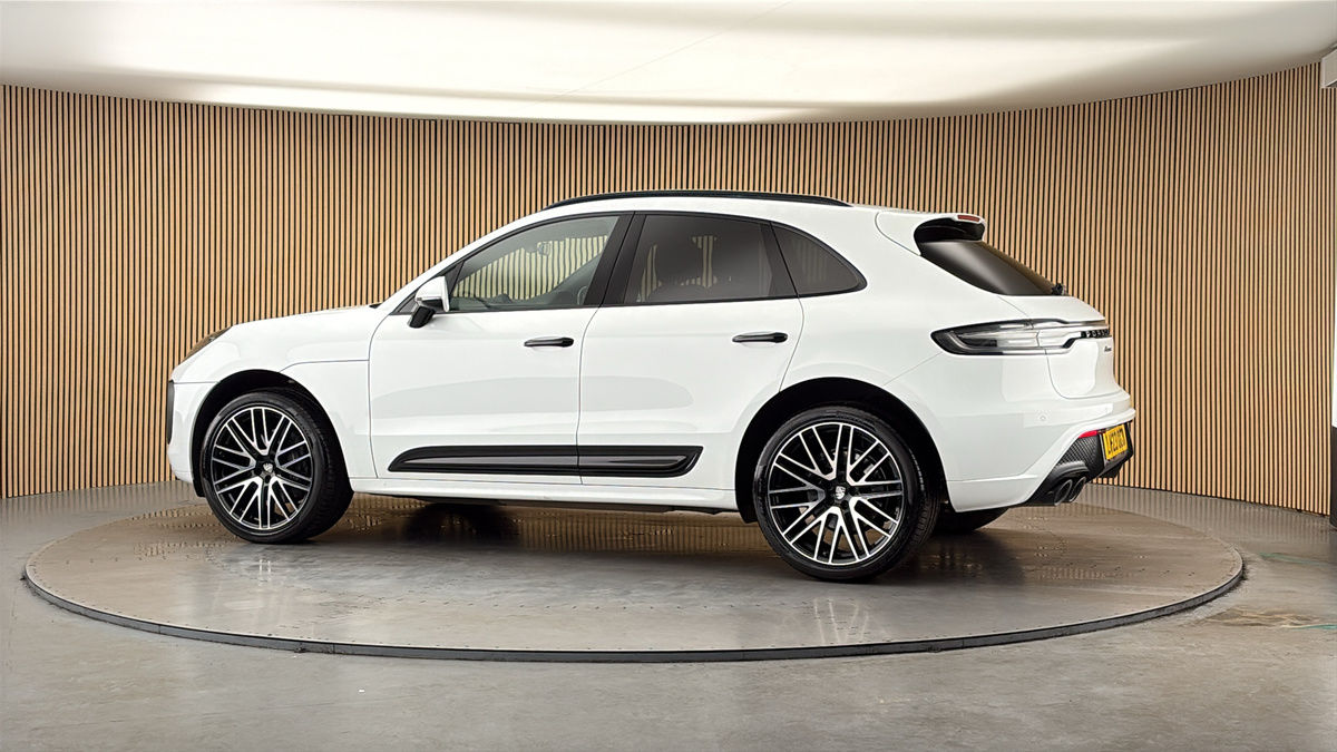 More views of Porsche Macan