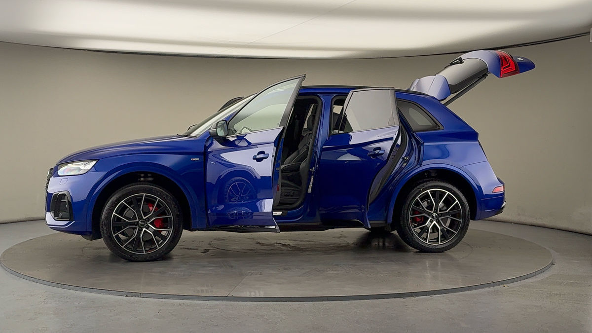 More views of Audi Q5