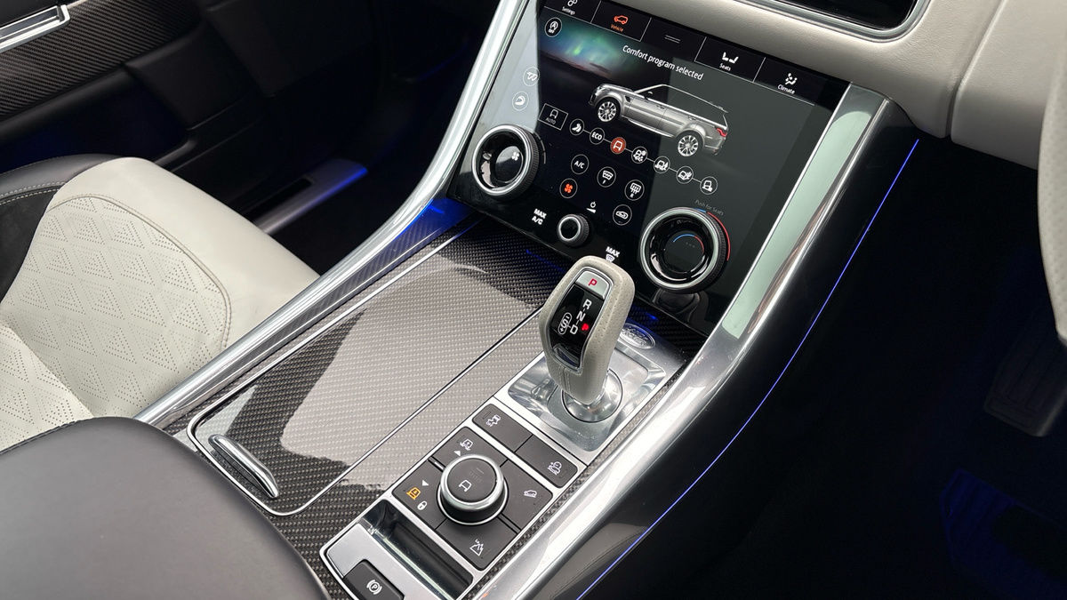 Land Rover Range Rover Sport Image 18