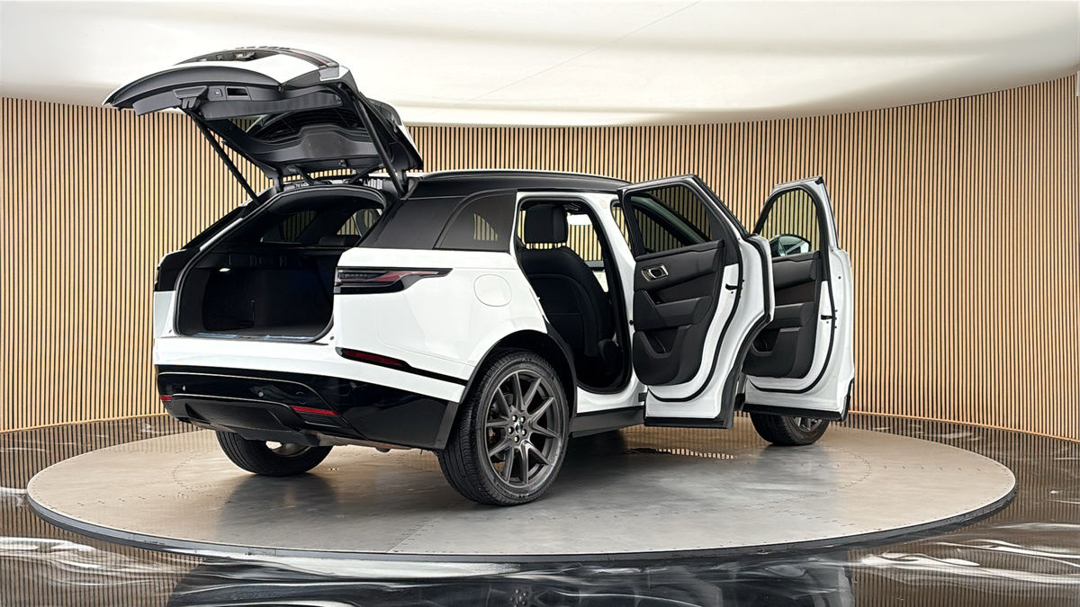 More views of Land Rover Range Rover Velar