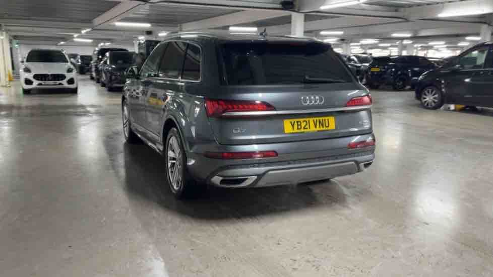 More views of Audi Q7