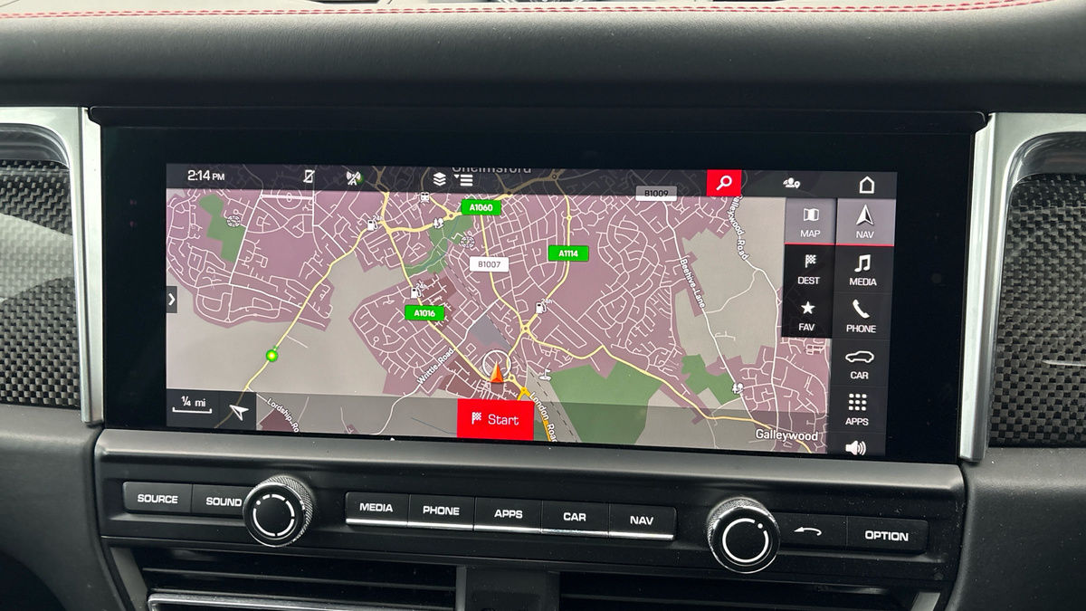 Porsche Macan Image 17