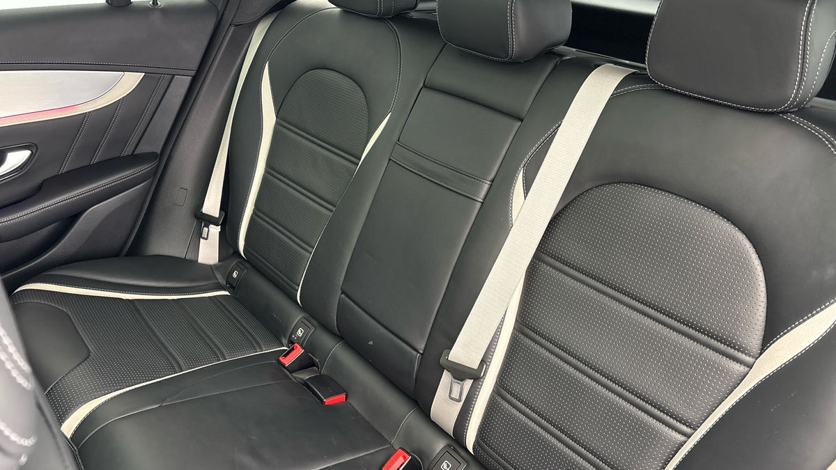 Mercedes-Benz GLC Image 8