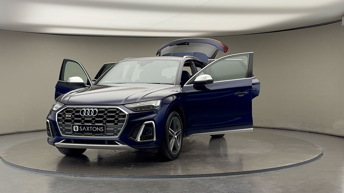 More views of Audi SQ5