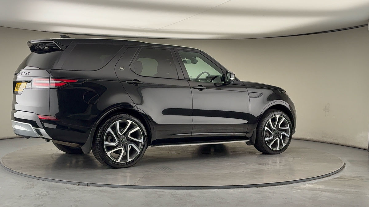 More views of Land Rover Discovery