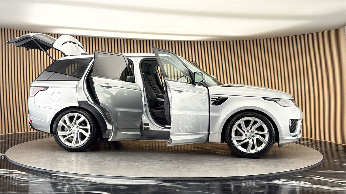 More views of Land Rover Range Rover Sport