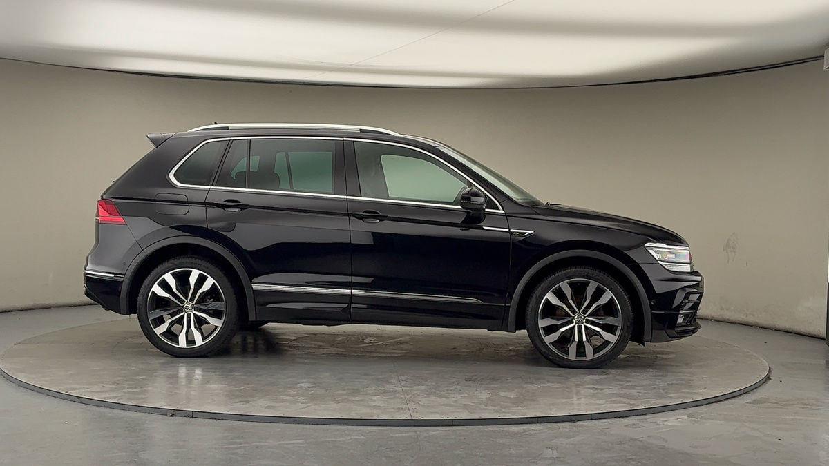 More views of Volkswagen Tiguan