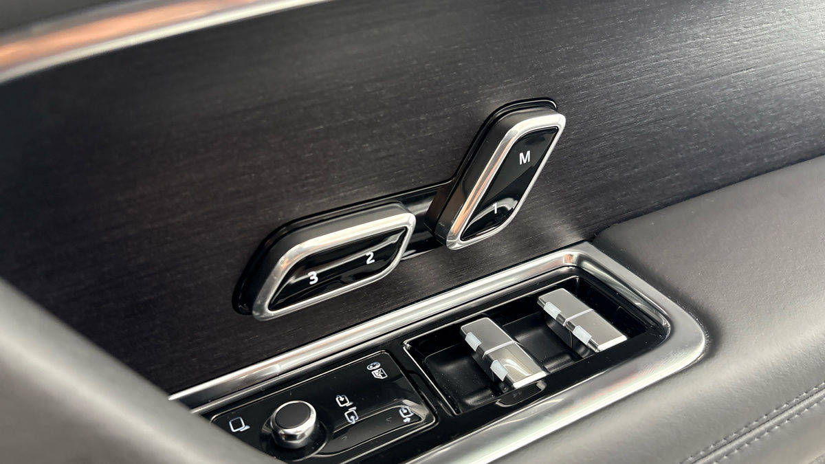 Land Rover Range Rover Image 26