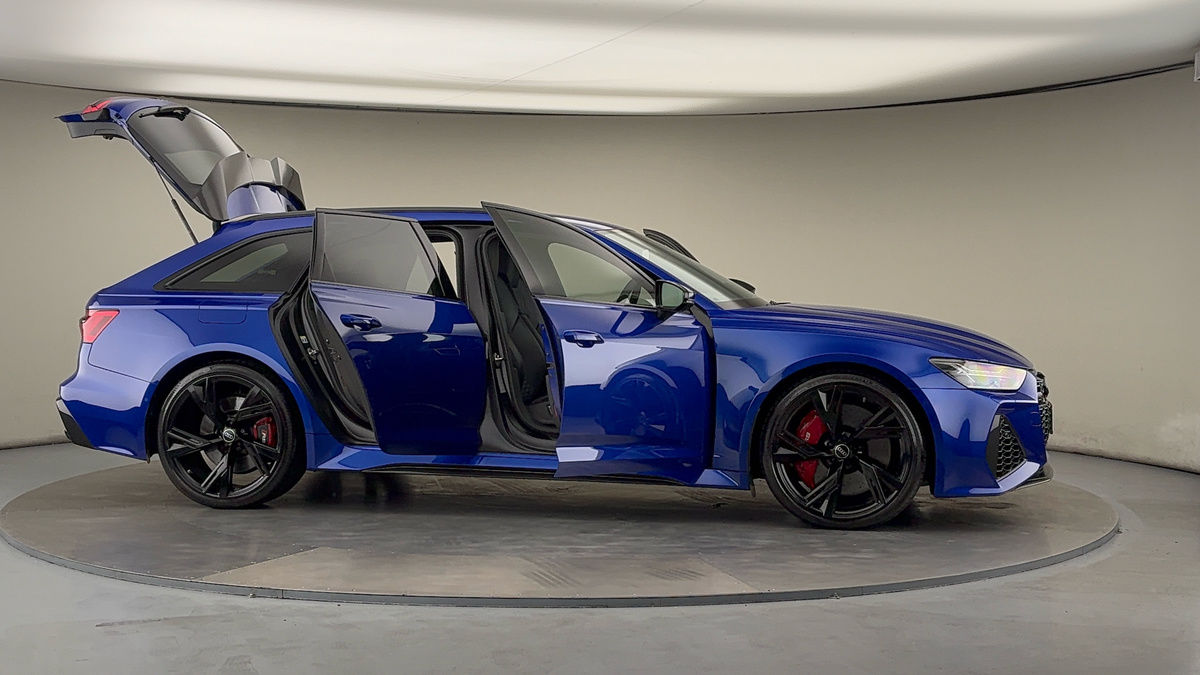 More views of Audi RS6 Avant