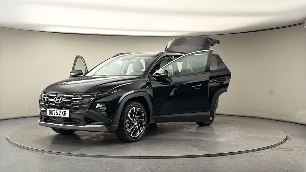 More views of Hyundai TUCSON