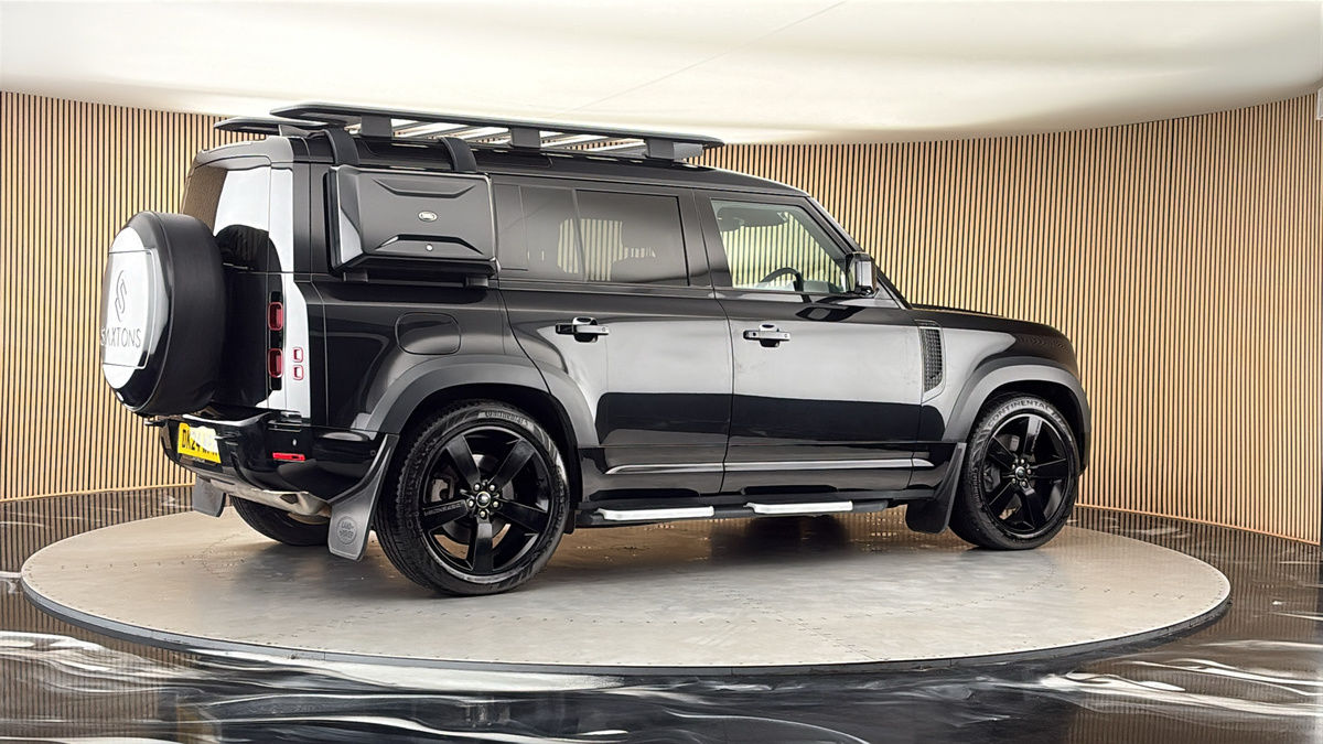 More views of Land Rover Defender 110