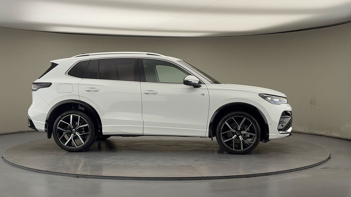 More views of Volkswagen Tiguan