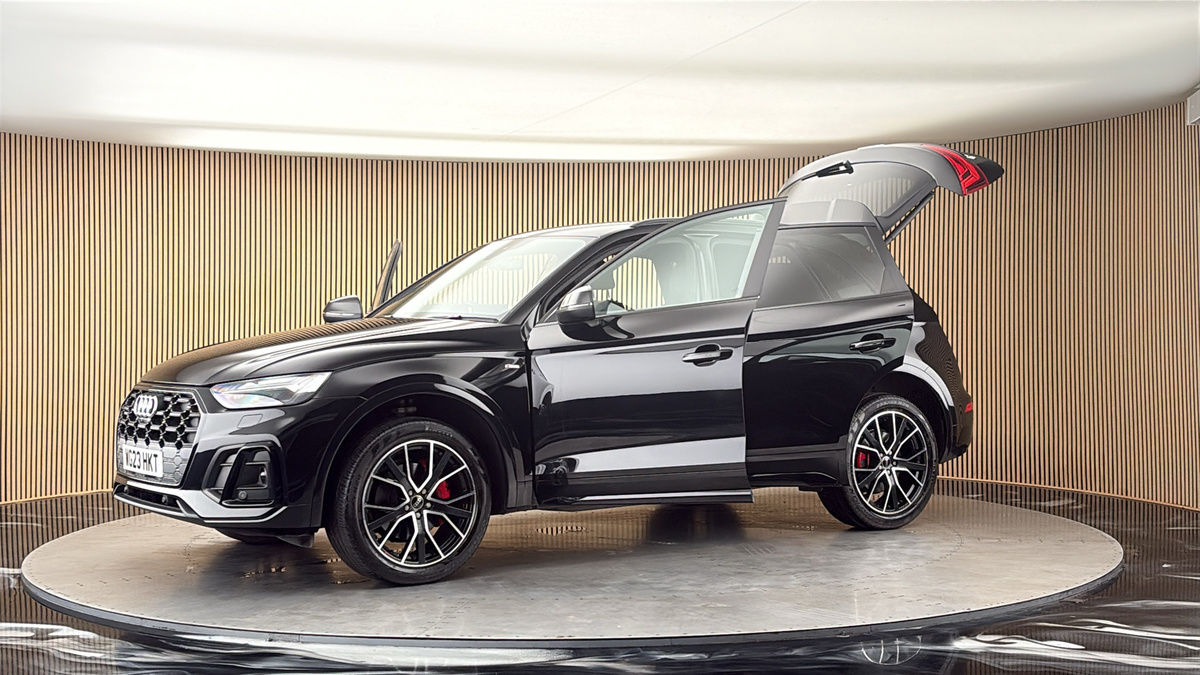 More views of Audi Q5