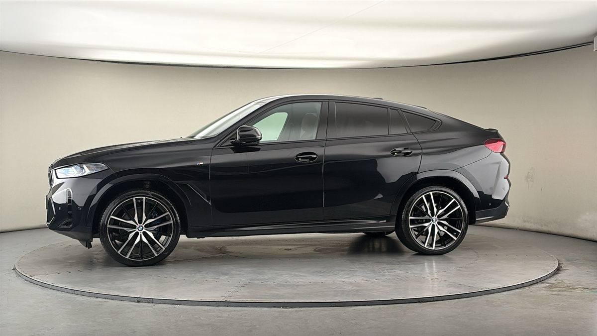 More views of BMW X6