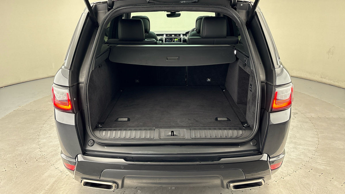 Land Rover Range Rover Sport Image 11